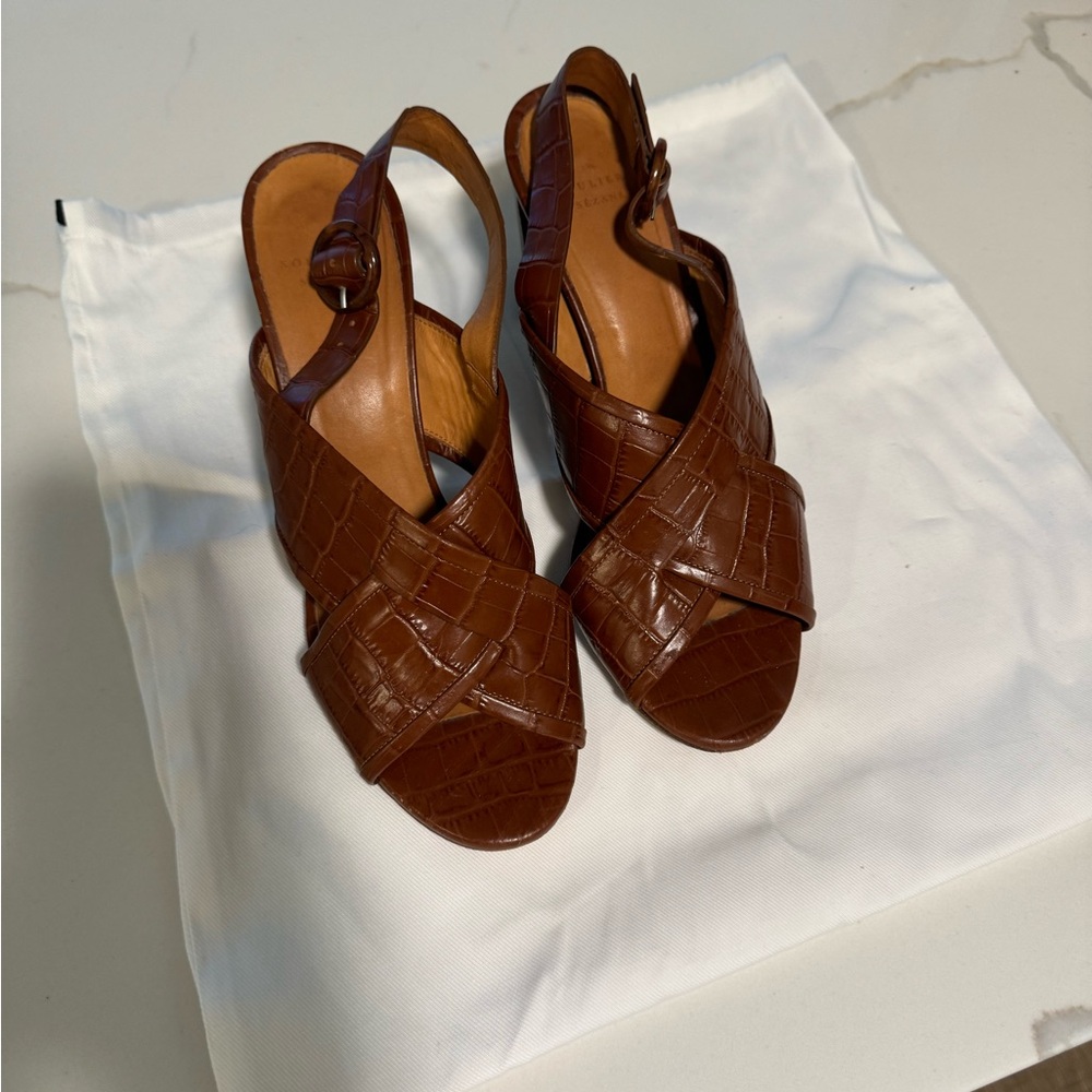 Sezane brand crocodile embossed brown leather 2.5 in heels size 41